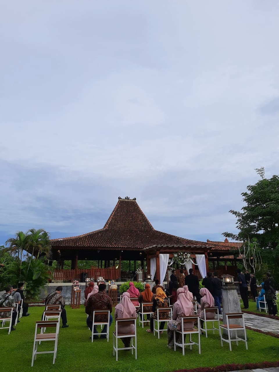 Pratinjau template undangan pernikahan digital Catatan Senja, gaya ringkas dan minimalis dan tanpa foto